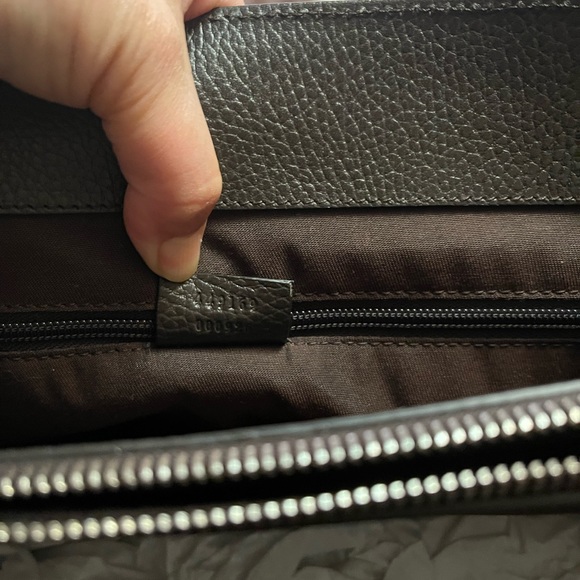 Gucci tote. - Picture 3 of 7